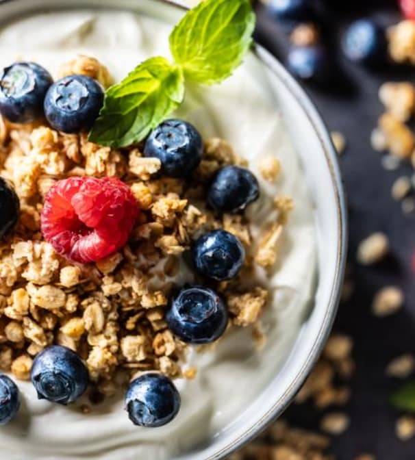 Healthy breakfast bowl with yogurt, berries, and chia seeds representing functional health foods